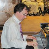 525941_567970823217422_768317197_n